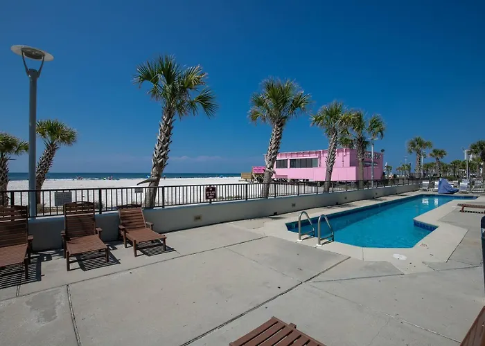 Hotel Phoenix Suites 201 *